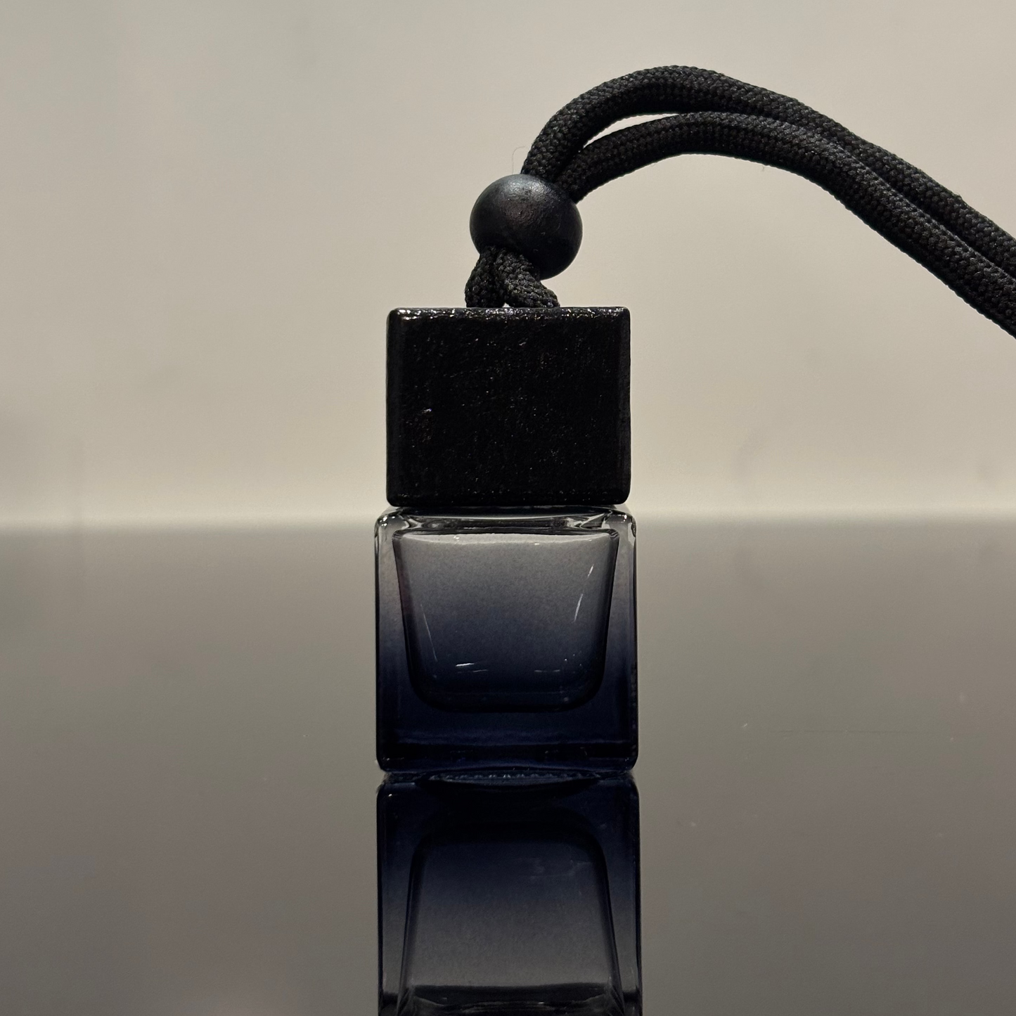 Amber & Sandalwood Car Diffuser